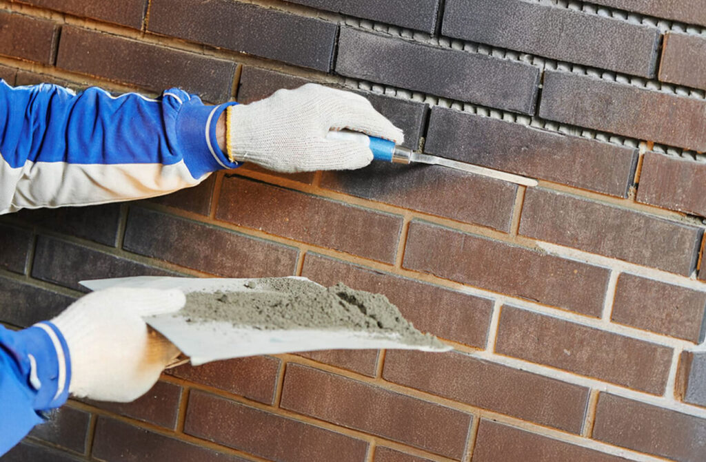 Buitenmetselwerk tegen vocht: wat kunt u verwachten? Wanneer is het nodig?
